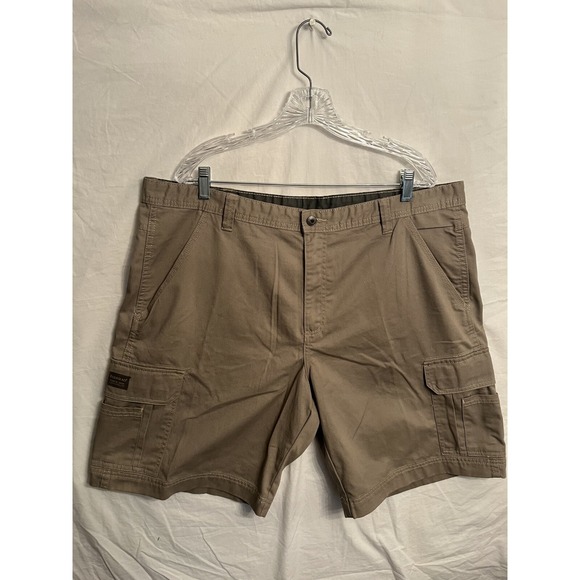 Red Head Brand Co Cargo Shorts 42 Men's Beige Hiking Outdoor EUC 177 - Picture 1 of 8